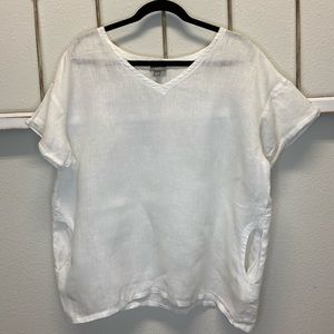 J.Jill white blouse size as with pockets